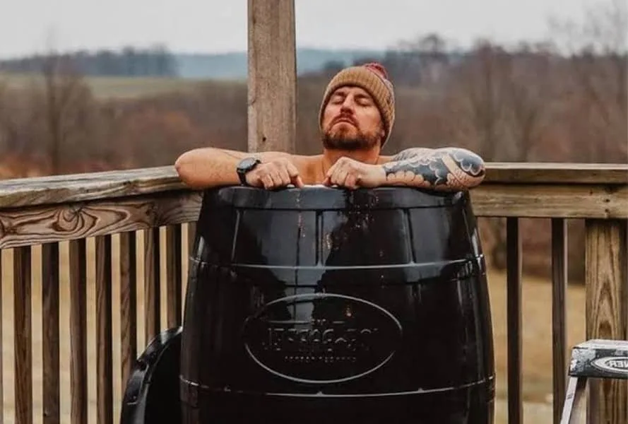Ice Barrel Review - The Upright Cold Water Therapy Tub For Exercise Recovery At Home 4 ice barrel reviews Ice Baths, Reviews