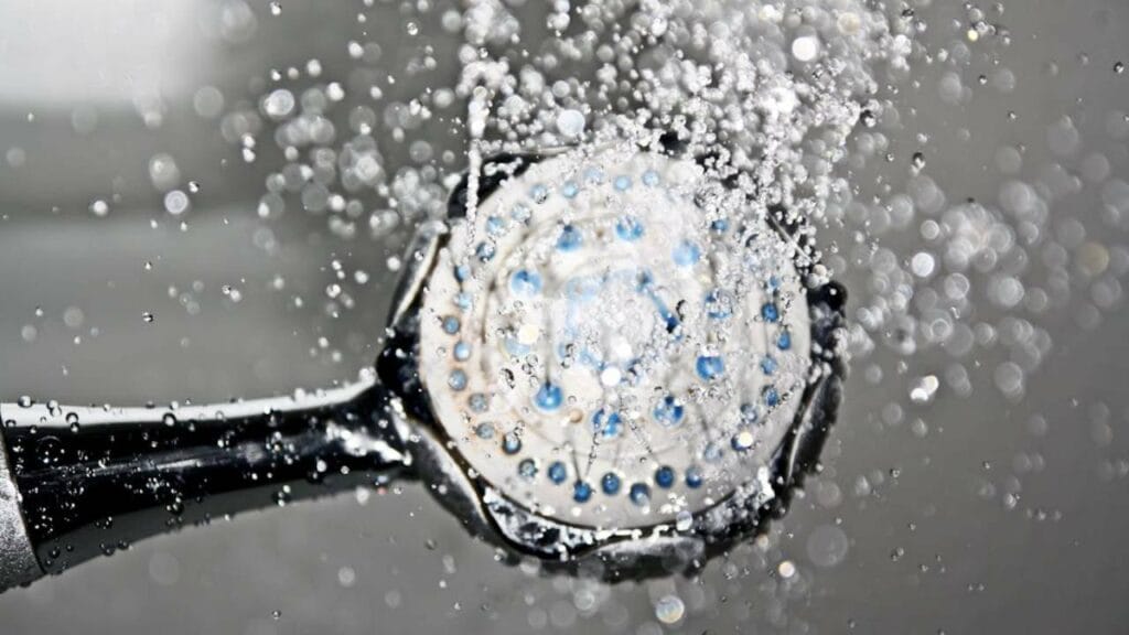 Cold Showers in 2025: Benefits, Risks, and Tips 1 cold shower benefits Guides