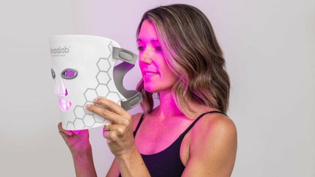 Red Light Therapy: It Might Work As Your Alternative Skincare 1 red light therapy for skincare treatment Guides